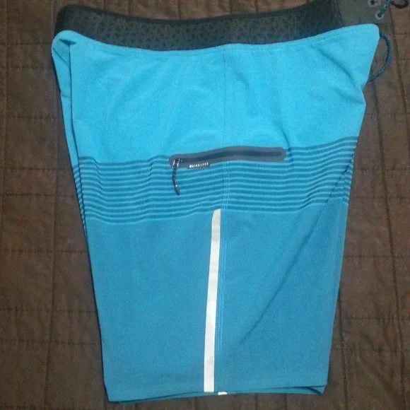 Quiksilver High Line Board Shorts Surf Swim Trunks Water Repellent- Anti-Rash - Picture 3 of 16